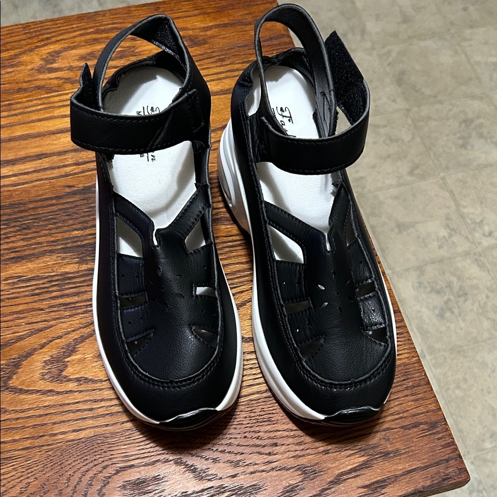Elegant Black Women's Sandals